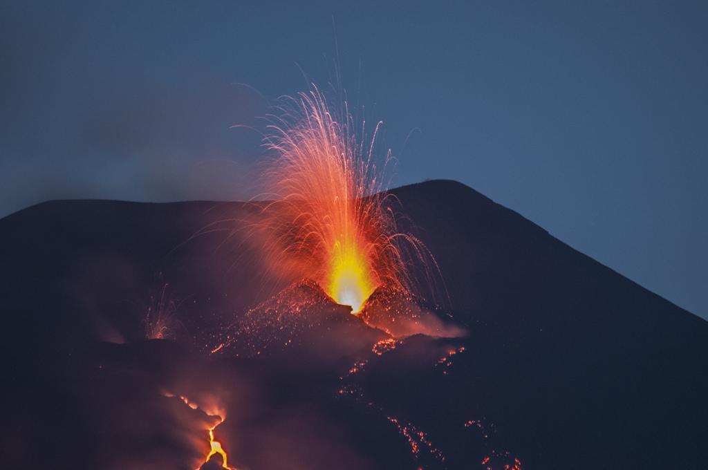 Ferienwohnung Fiore Dell'Etna Santa Venerina Exterior foto