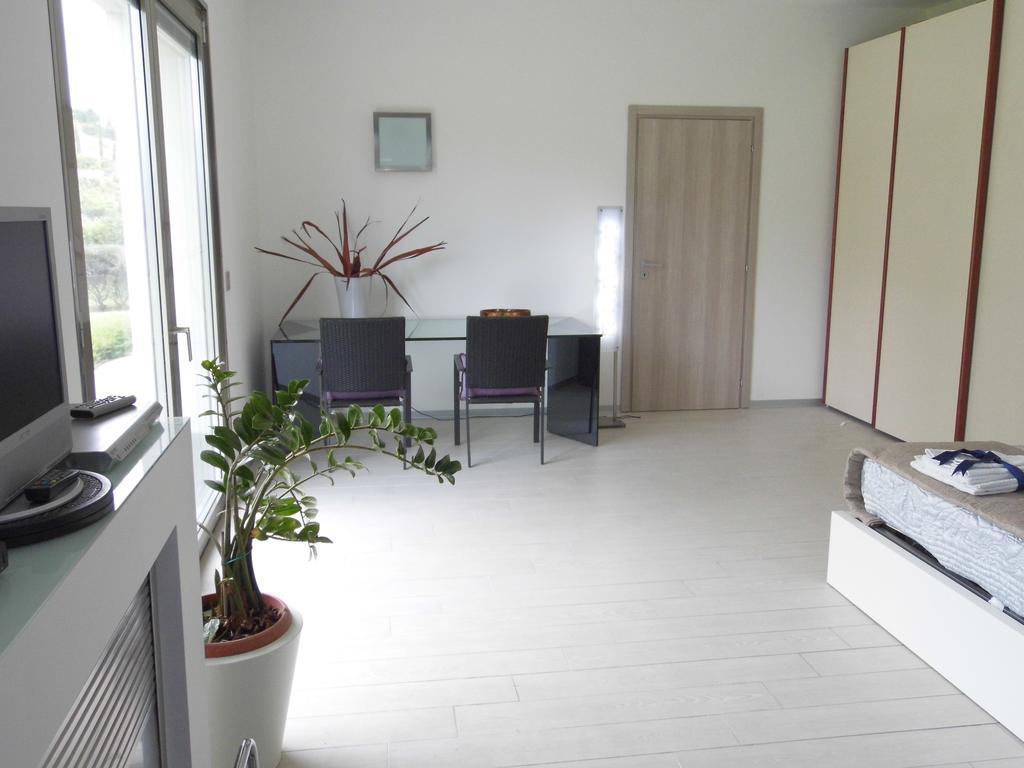 Ferienwohnung Fiore Dell'Etna Santa Venerina Exterior foto